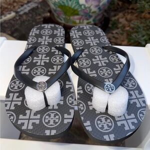 Tory Burch Black and Gray Logo Flip Flops size 7
